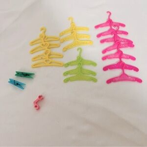 VINTAGE Barbie Hangers Lot of (17) and (2) Clothespins Accessories for Clothing